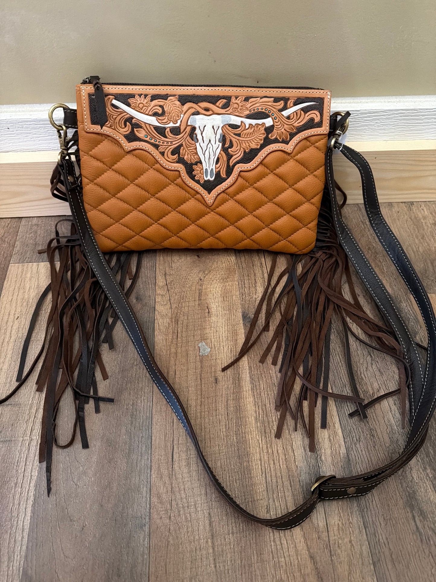 Long horn crossbody