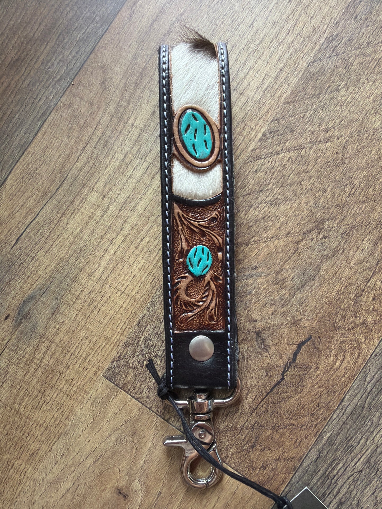 Hide/leather keychain